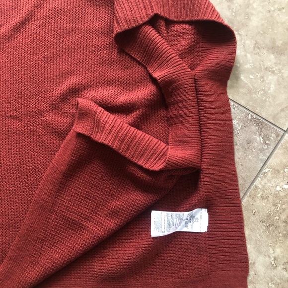 OLD NAVY | Rust Colored | Knit Poncho | XS-S |
NWT - Picture 8 of 9